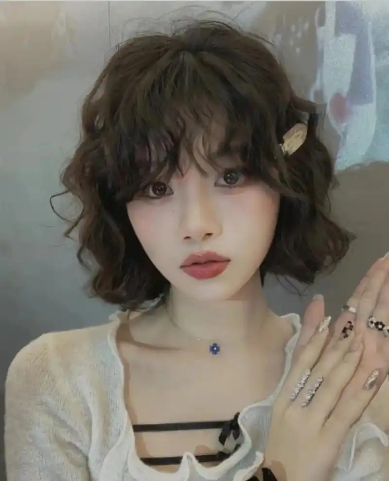 短发羊毛卷慵懒 - 抖音