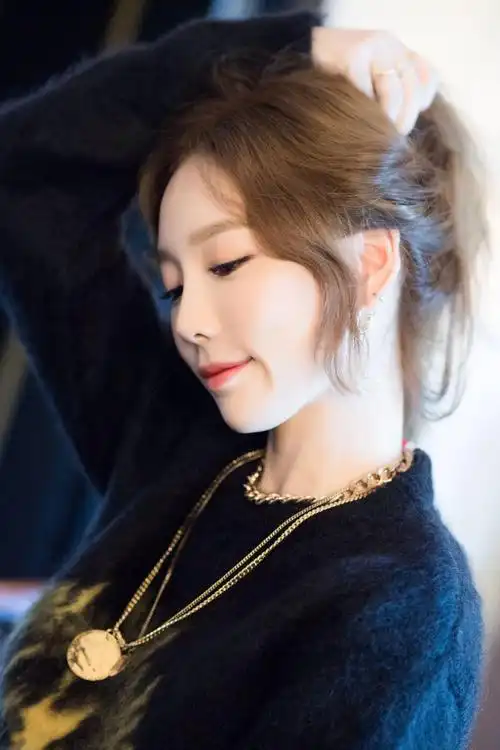 金泰妍美丽秀发