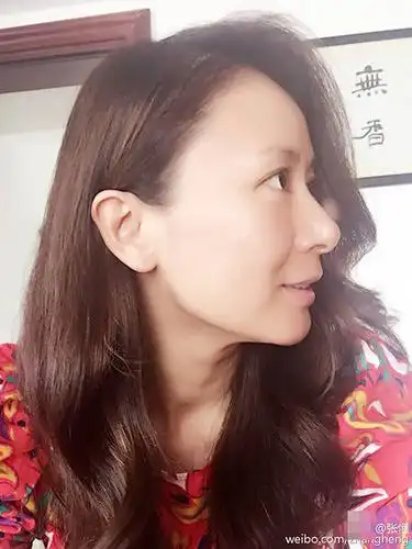 "塞娅公主"张恒近照曝光 素颜携女出游