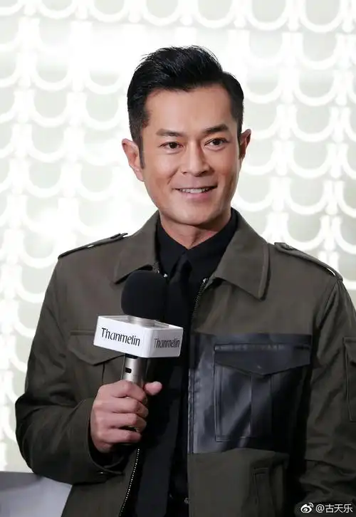 年过47岁的古天乐外在形象还是那么帅气英俊,半点看不出来他都已年龄