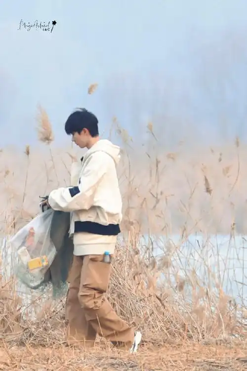 240315 综艺录制    呆毛  @时代少年团队长-马嘉祺    #马嘉祺小熊