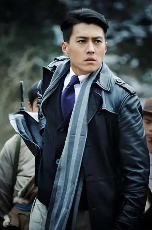 靳东再次回应中老年粉丝被骗!大赞上海警方,怒斥平台监管不力!