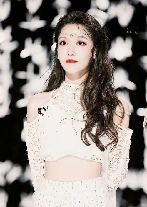 原创创3姜贞羽内定出道缺席公演却不见退赛节目组为她争取时间