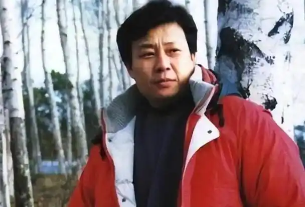 69岁视帝寇世勋一妻一妾两儿两女晚年还有贤妻在侧