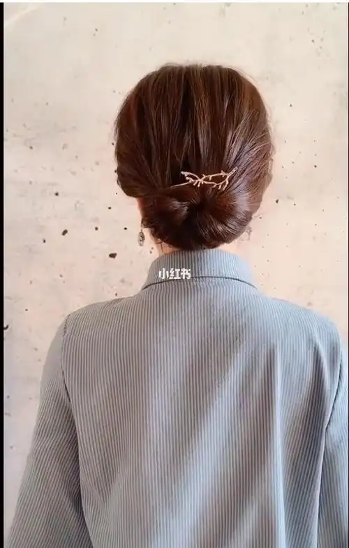 低马尾盘发盘发