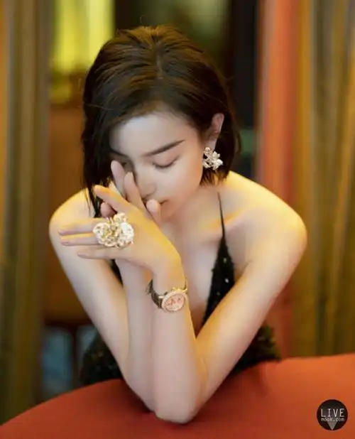 有一种高冷叫做倪妮做自己的气质女王