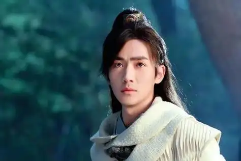 2014年出演武侠剧《新萧十一郎》,饰演连城璧.