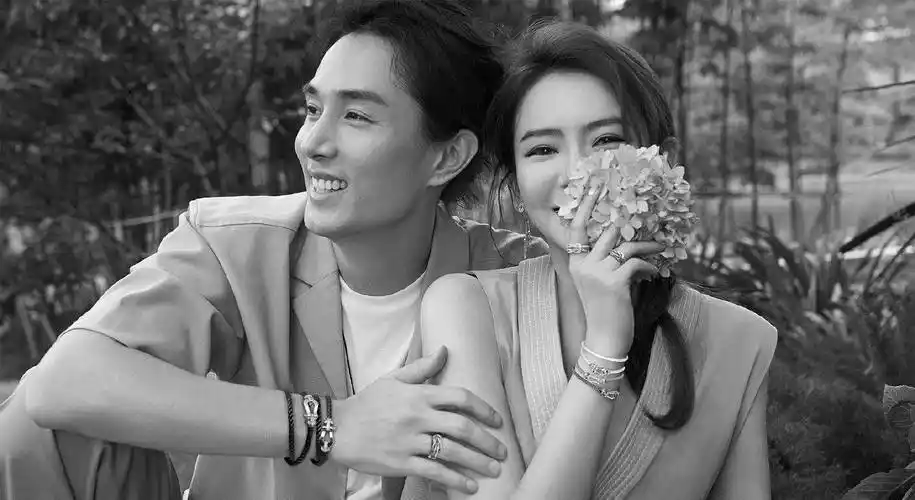 戚薇李承铉女儿lucky谐音"李love戚"不算什么,曾用名才是一绝_lucky