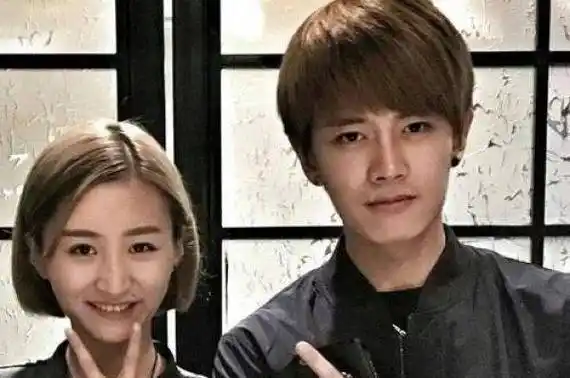 原名「任国超」,大器晚成的任嘉伦不是科班演员出身_事业_老婆_人气