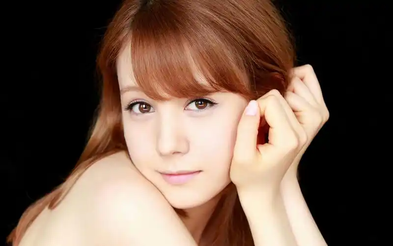 混血萌娘reina玲奈高清桌面壁纸