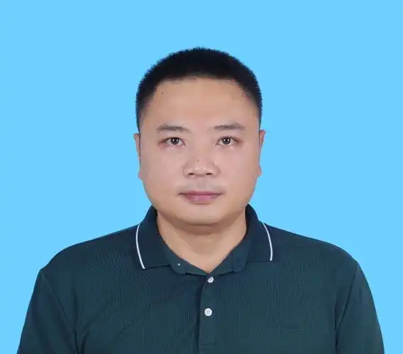 晒证件照40岁的人了有啥不敢的