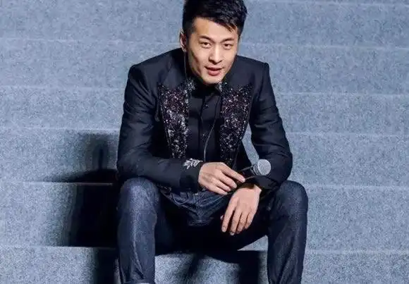 辛巴-辛巴个人资料及图片辛巴简介年龄身高八卦-小薇女性时尚