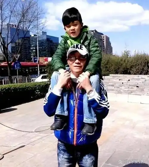 歌手那英与高峰分手后带着儿子嫁给孟桐如今过得怎样了