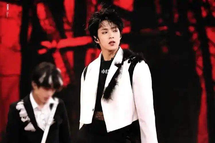 时代少年团刘耀文壁纸