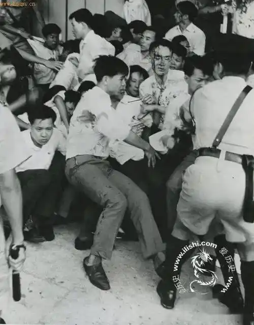 旧事照片:1967年红卫兵老照片_年代