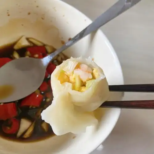 自己包09韭黄鸡蛋虾仁饺子