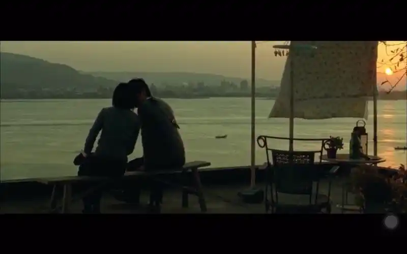 不能说的秘密小雨湘伦落日吻