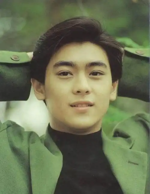 看林志颖年轻时的照片去穿透漫长的时光与曾经的少年相遇