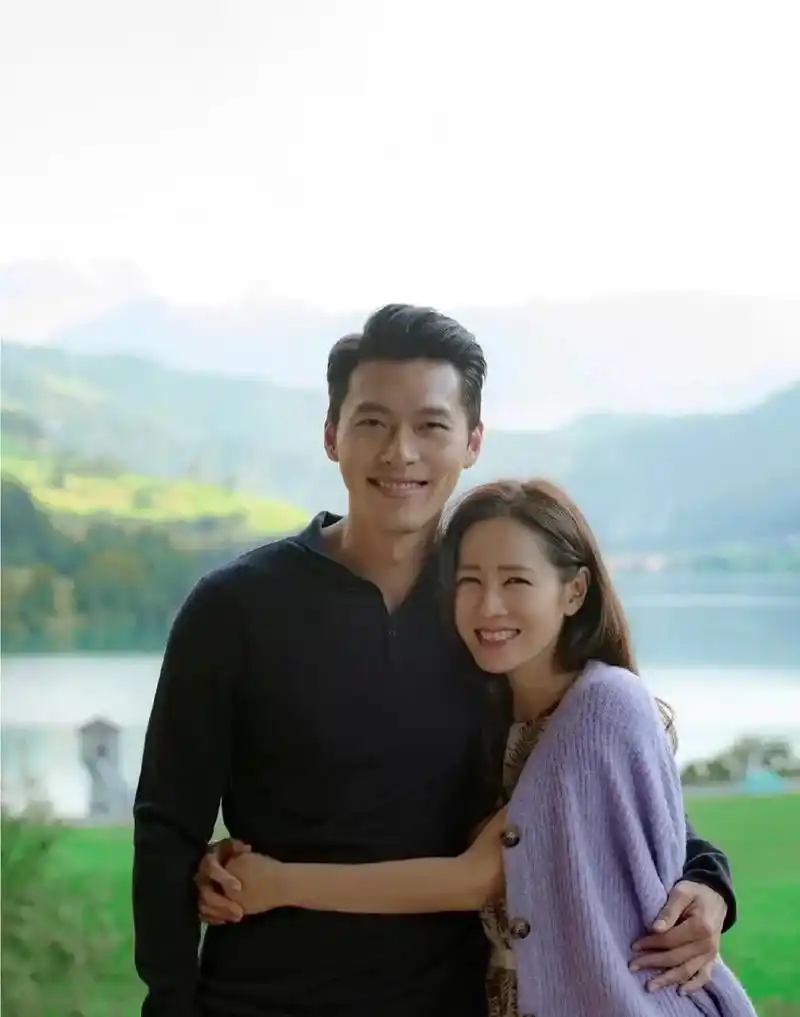 玄彬孙艺珍官宣结婚 - 抖音