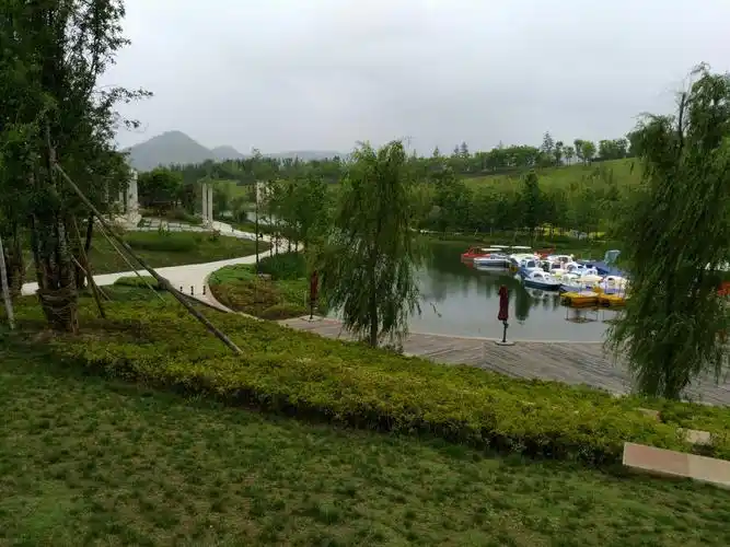 郧阳月亮湖山庄——嘉年华欢乐谷