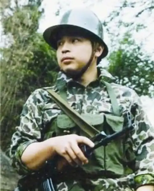 一级战斗英雄徐良登上春晚舞台红遍全国为何后来神秘消失