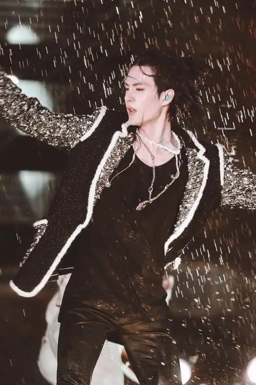 191231 湖南卫视跨年演唱会《无感》舞台 @u… - 堆糖,美图壁纸兴趣社