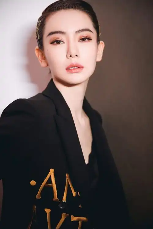 御姐戚薇纽约时装周