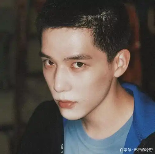 寸头的完美驾驭者——王安宇