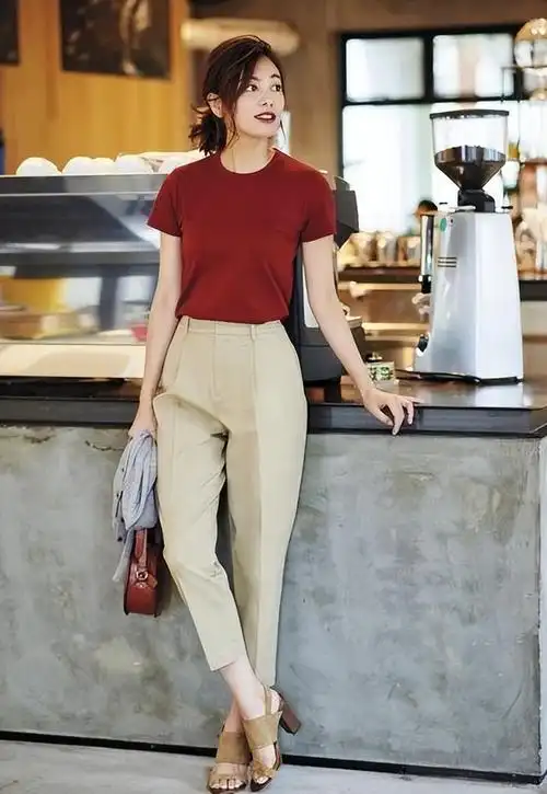 杏色的最佳搭配颜色围巾杏色的最佳搭配颜色毛衣