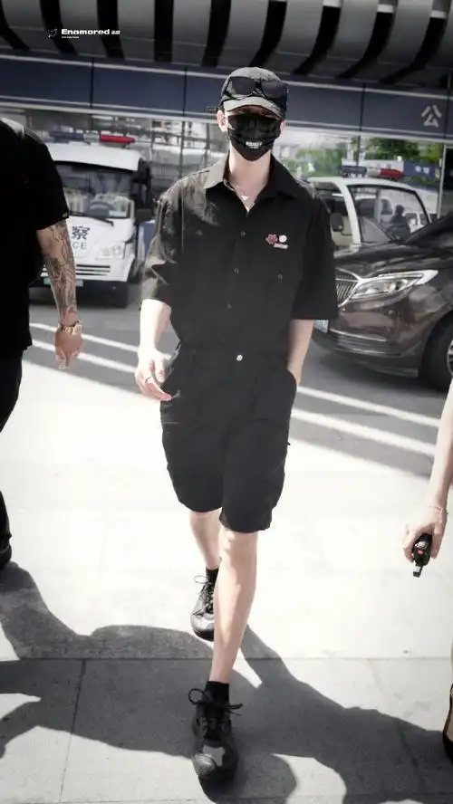 我爱露腿#蔡徐坤白月光学长