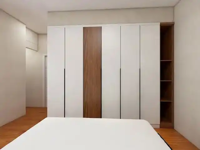 衣柜门怎么选 平板门好还是雕花门更好