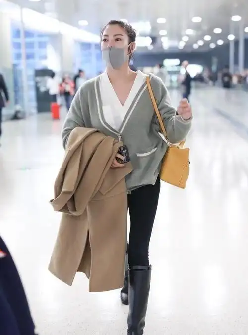 蔡少芬离开滤镜也是老阿姨一枚脸部皱纹多腰粗胯大明显老了