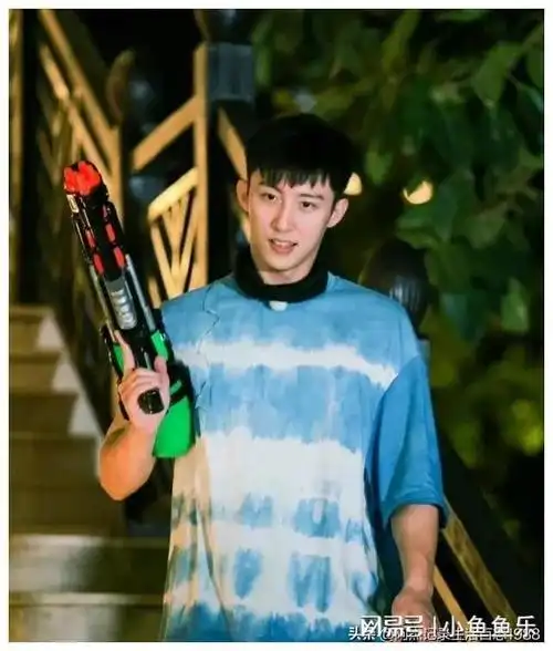 行走的荷尔蒙黄景瑜