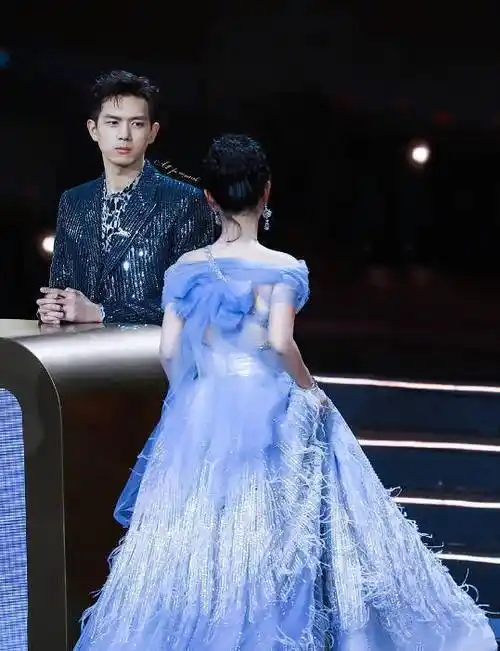 原创杨紫零点给李现庆祝生日对方的回应太甜童颜cp又激动了