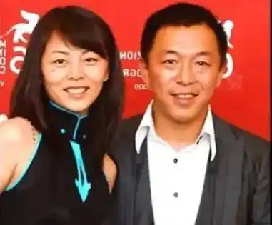 百亿影帝黄渤成名路,每个成功男人背后都有个默默付出的女人_小欧