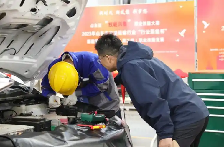 全省交通运输行业行云新能杯新能源汽车维修工职工组职业技能竞赛在