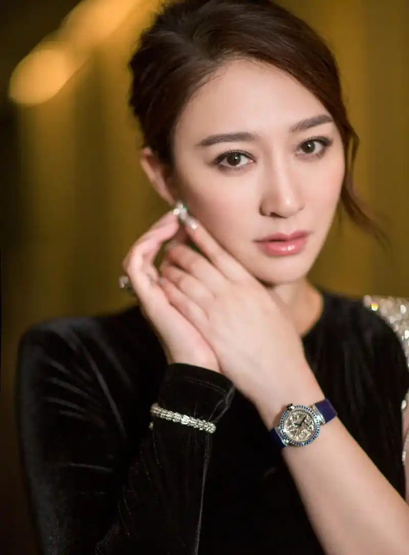 李小冉优雅绚丽写真图片29