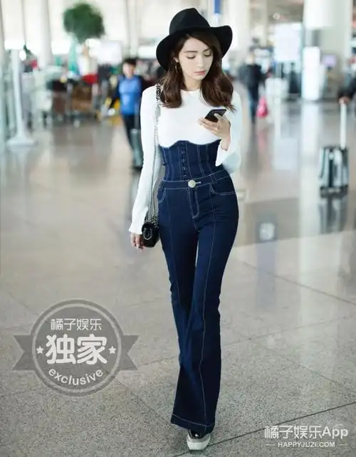 机场ta最潮 | 假期到了,就学麦迪娜穿上清爽活气的牛仔踏青装吧!