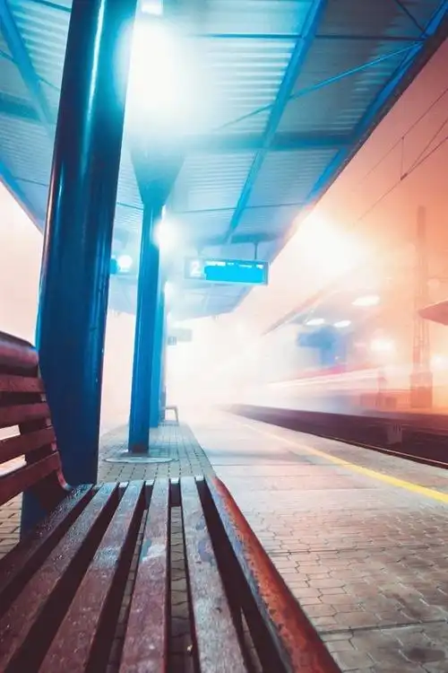 地铁站,灯,长凳