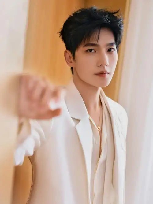 早安@杨洋9499 9499复制文案评论本条微博(可根据个人需求