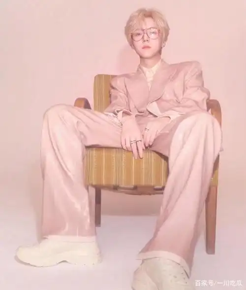 鹿晗 红秀grazia 12周年刊封面大片