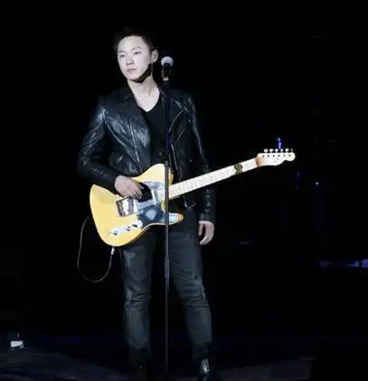 图中国好声音第一季梁博花火精彩演绎进入四强凭实力过关斩将