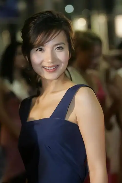 回顾万人迷陈好当红嫁大8岁富商先后生3子45岁越活越美丽