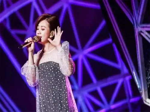 梁静茹与玛莎同台演出,曾经相恋的人能真正放下吗?