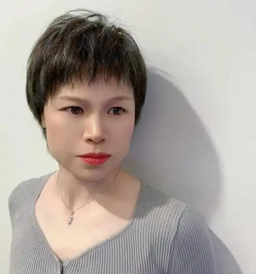 最适合中年女性的3种发型,蓬松减龄还洋气,喜欢别错过_头发_脸型_的