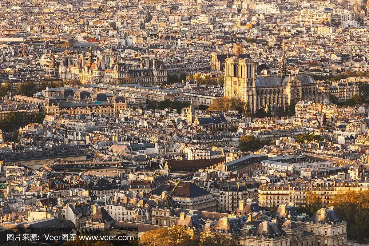 巴黎,巴黎圣母院的鸟瞰图在日落