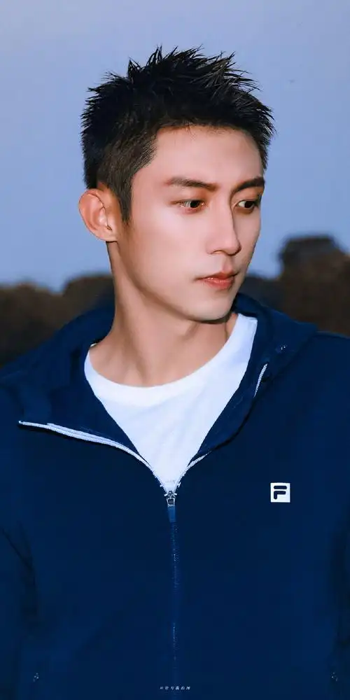 #黄景瑜暮色芦苇大片#