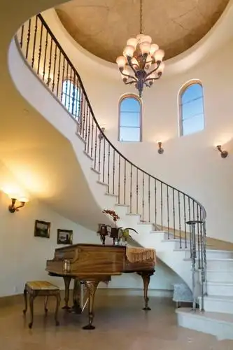 上海楼梯展 | 40款弧形楼梯设计案例,分享它的美吧!