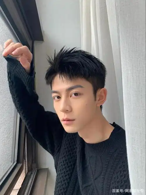 2021年春节"超帅气"的30款男生发型推荐,想变帅的别错过了!