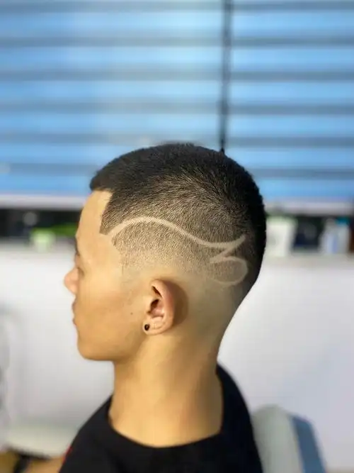 美式寸头立体雕刻